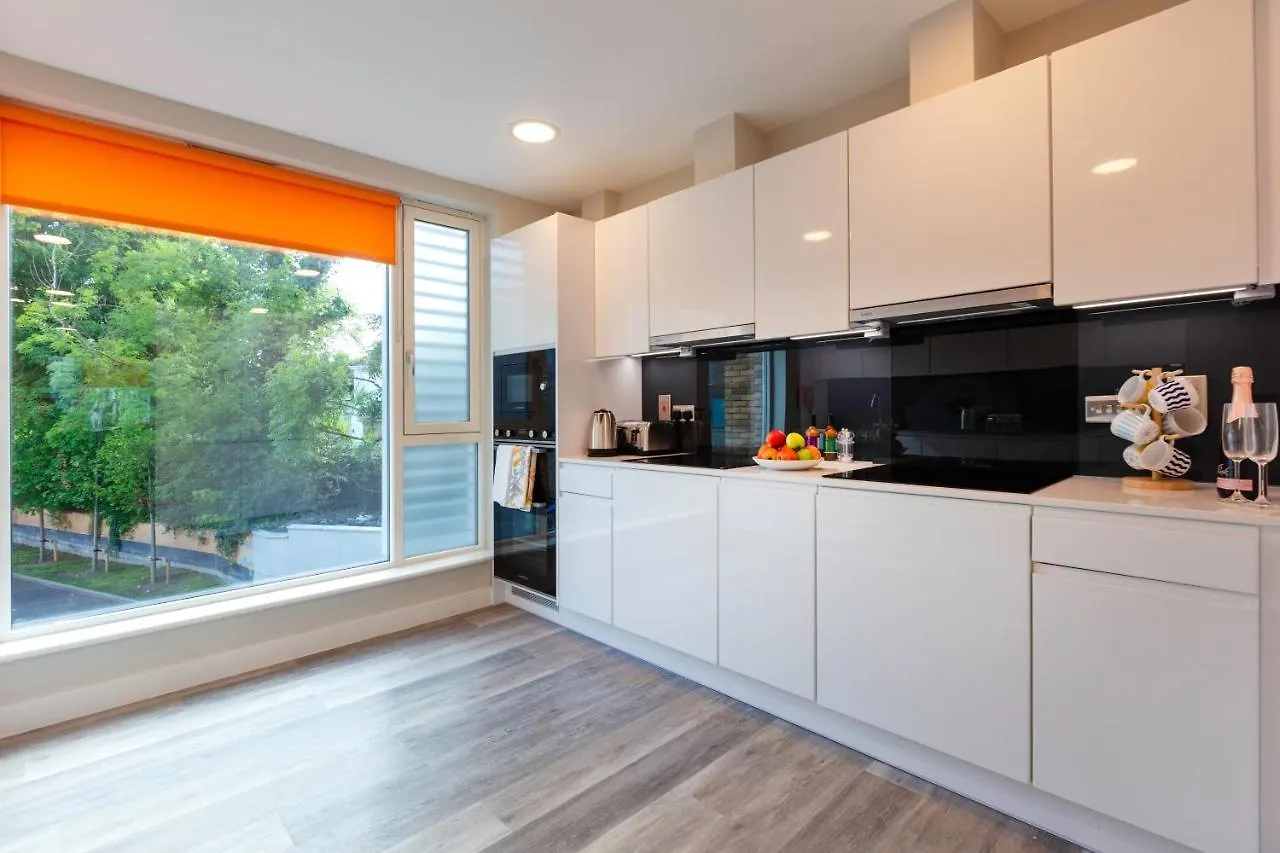 מלון גלוואיי The Westwood Summer Accommodation אירלנד